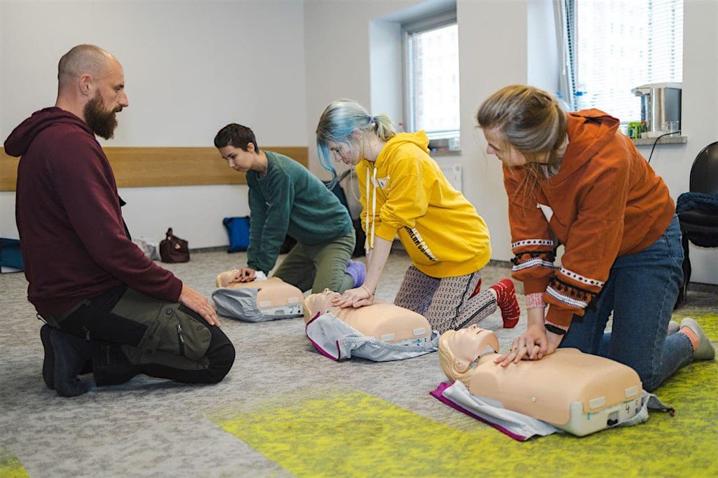 Pirmosios pagalbos mokymai BASIC LIFE SUPPORT