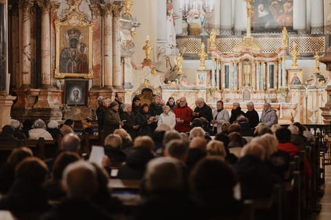 Tradicinių giesmių valanda