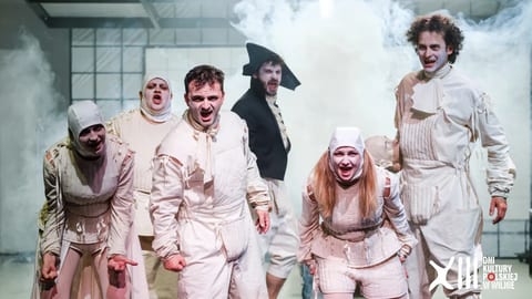 SPEKTAKLIS „MARATO KANKINYSTĖ IR MIRTIS“ (Męczeństwo i śmierć Marata) TEATRAS „GROTESKA“